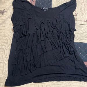 Great condition cute ruffled top